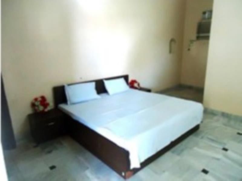 Kedar Dham Mathura Exterior photo